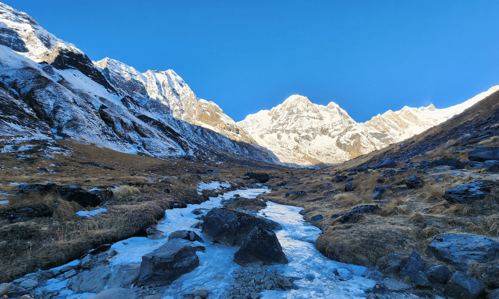 annapurna yoga retrat trek